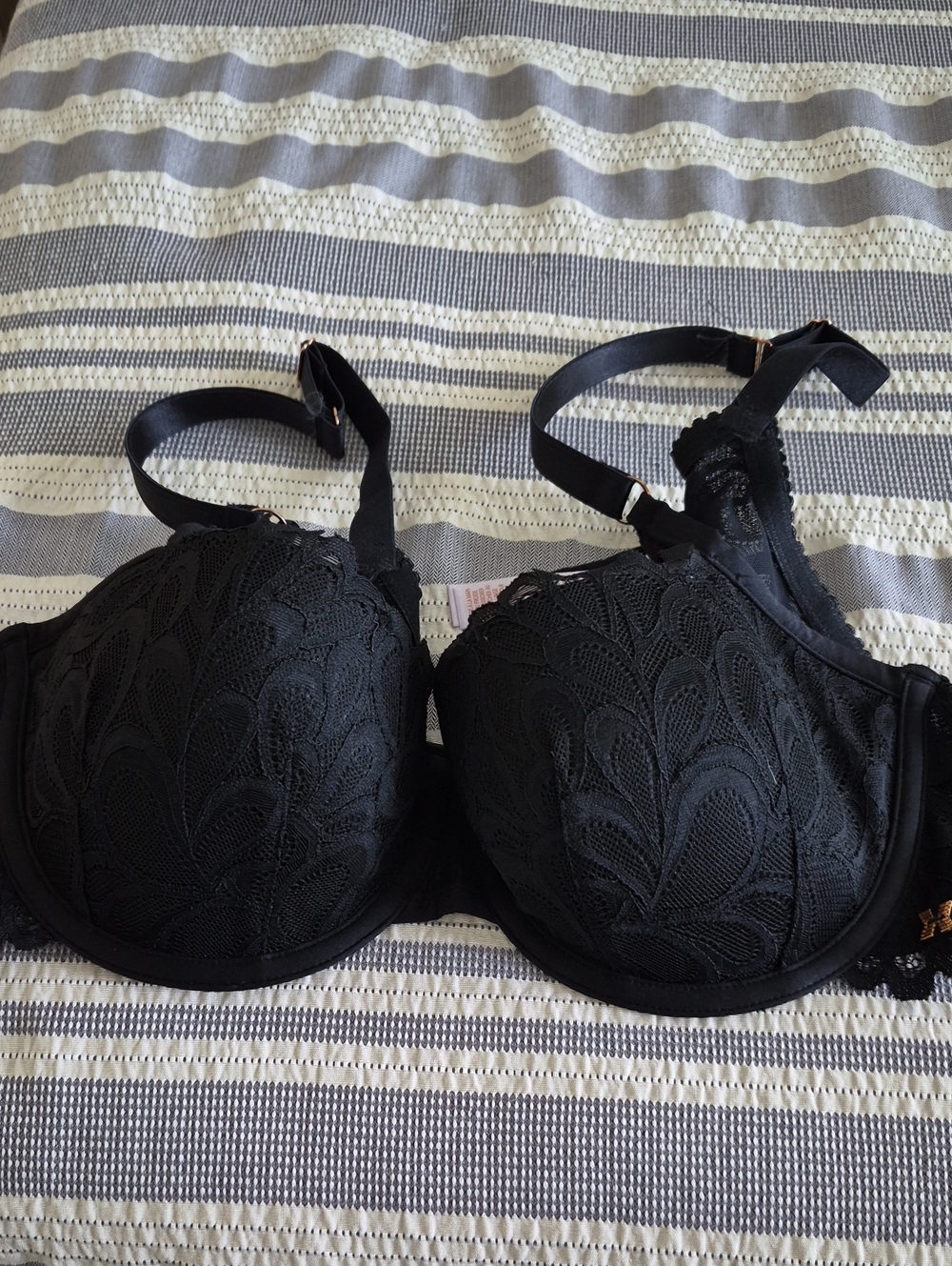 Savage X Fenty Black Lace Underwire Bra